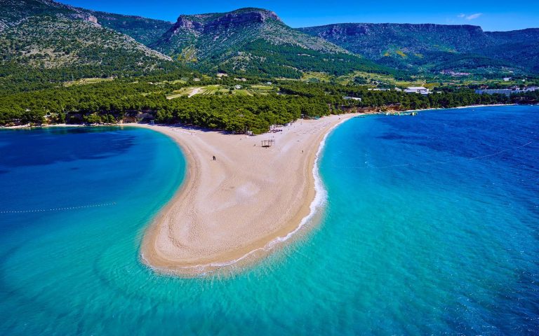 Golden Cape Article: Six Luxury Charter Destinations