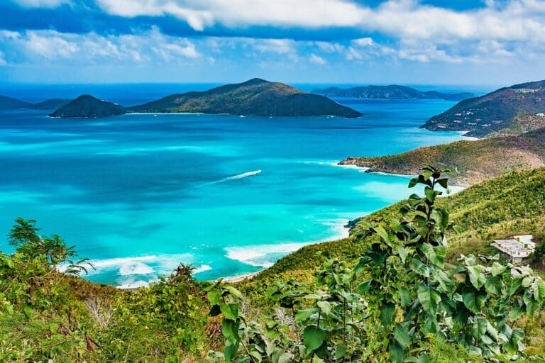 Set Sail for Yacht Charter Vacation this Winter