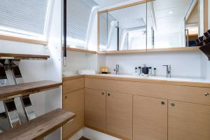 Blue Destiny - bathroom - aft right cabin
