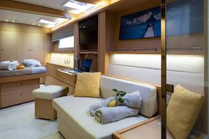 Blue Destiny - master cabin - aft right cabin