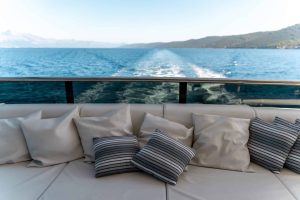 03 - Exterior - 01 - Upper Deck Aft (7)