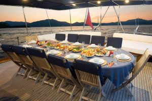 exterior table for 12 guests