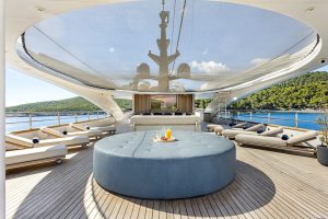 622722492-bella-sundeck2-1