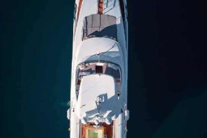 BF_Benetti 93'_Sales_Brochure 4