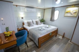 Karizma - 08 - Interior - Cabins (1)