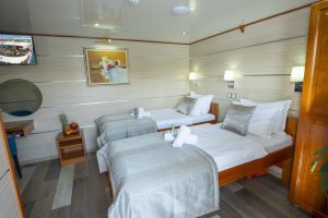 Karizma - 08 - Interior - Cabins (4)