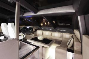 Sitting arrangement on boat