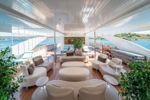 Riva - 02 - Exterior - Sundeck (5)
