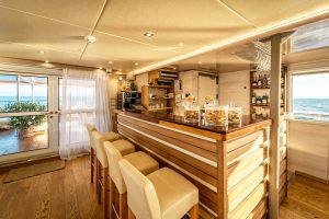 Riva - 04 - Interior - Salon (21)