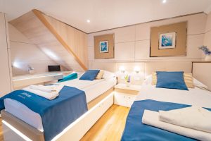 Riva - 08 - Interior - Cabins - 03 - Twin Cabin (3)