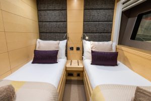 Sunseeker_Predator_80_0015