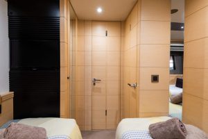 Sunseeker_Predator_80_0017