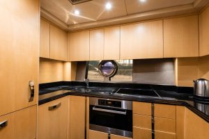 Sunseeker_Predator_80_0048