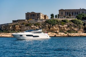 Sunseeker_Predator_80_005