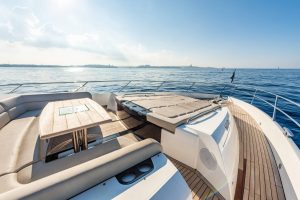 Sunseeker_Predator_80_148