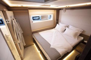 babac-06-aft-port-cabin-low
