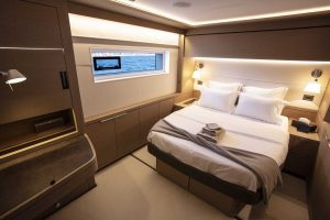 babac-07-aft-stb-cabin-low